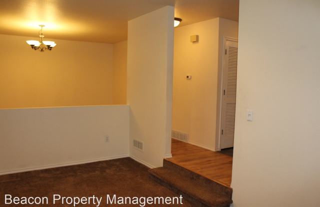 805 West Peakview Circle Gallery 4