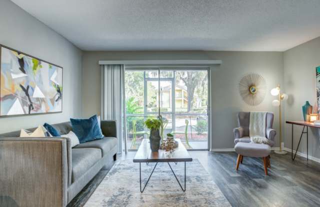 Latitude 28 Apartments Gallery 3