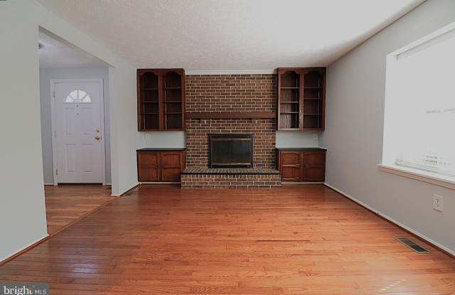 7518 WEATHERBY Drive Gallery 4