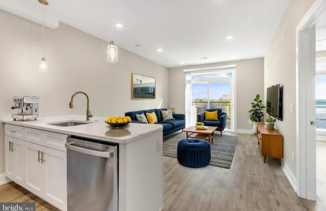 2209 N BROAD Street unit: 403 photos photos