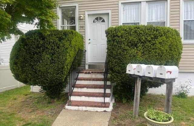 38 Hamilton Avenue Gallery 1