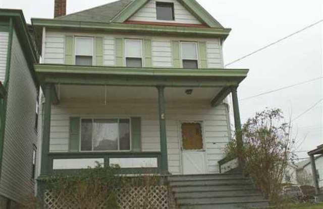 1111 Church Ave - 1111 Church Avenue, McKees Rocks, PA 15136