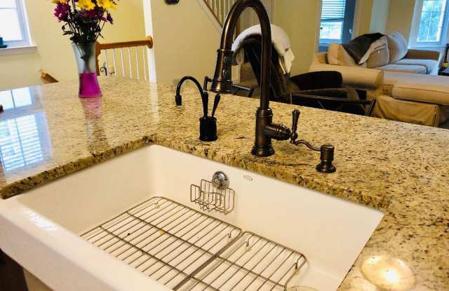 2545 VIREO COURT Gallery 4