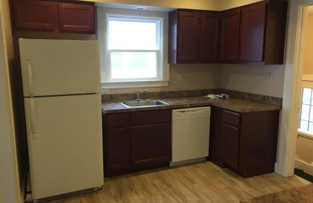 13062 cedar rd - 13062 Cedar Road, Cleveland Heights, OH 44118