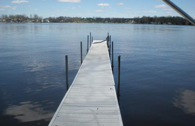 520 LN 150 H HAMILTON LAKE Gallery 3