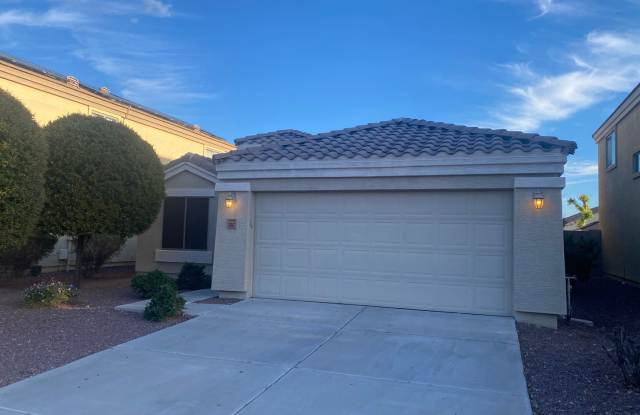 Charming 3 Bed w/Den in Northwest Peoria photos photos