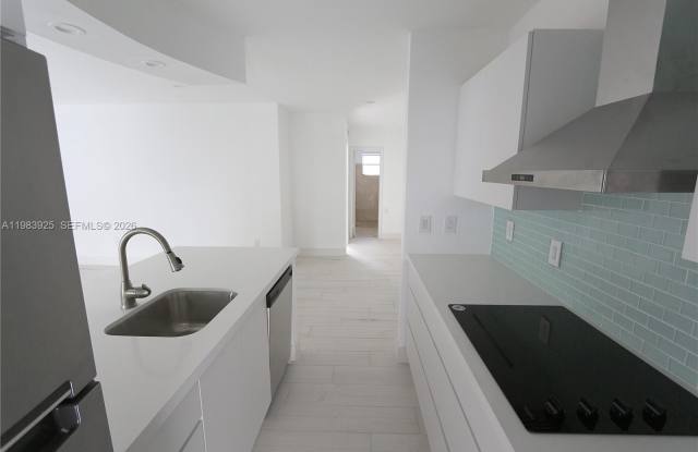 1021 Michigan Ave photos photos