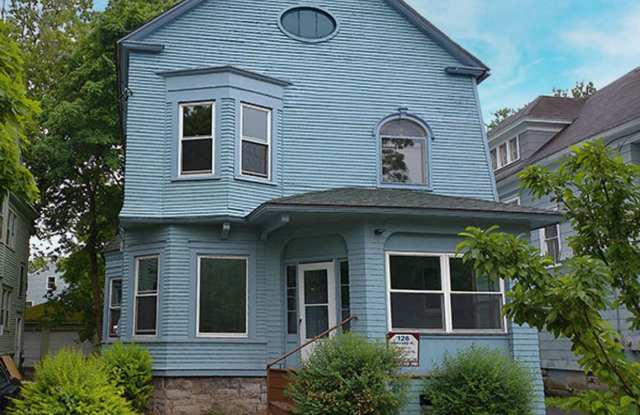 Charming Single Family Home One Block From Shops and Eateries Available 6/1/25 - 126 Harvard Place, Syracuse, NY 13210