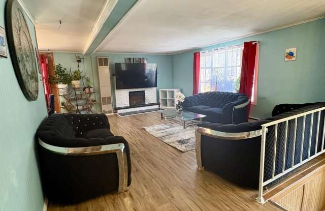 2193 Spring Drive Gallery 4