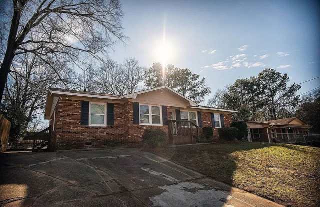 Move in ready! - 942 52nd Street, Columbus, GA 31904