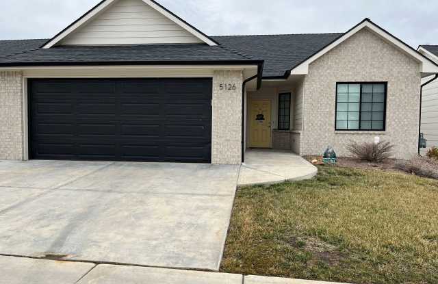 Beautiful Villa in Independent Senior Living Community 55+ photos photos