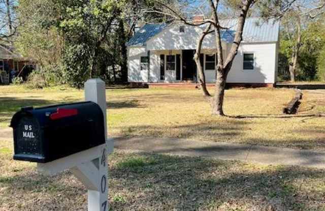 407 Forrest Drive Gallery 3