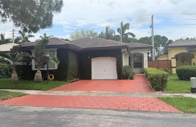 15986 SW 71st Ter Gallery 1
