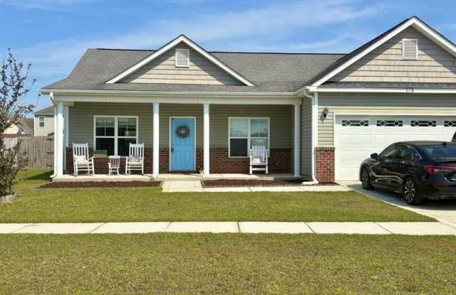 174 Moonstone Court - 174 Moonstone Court, Onslow County, NC 28546