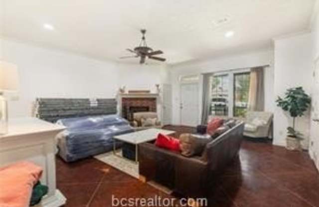 1515 Bluefield Court Gallery 3