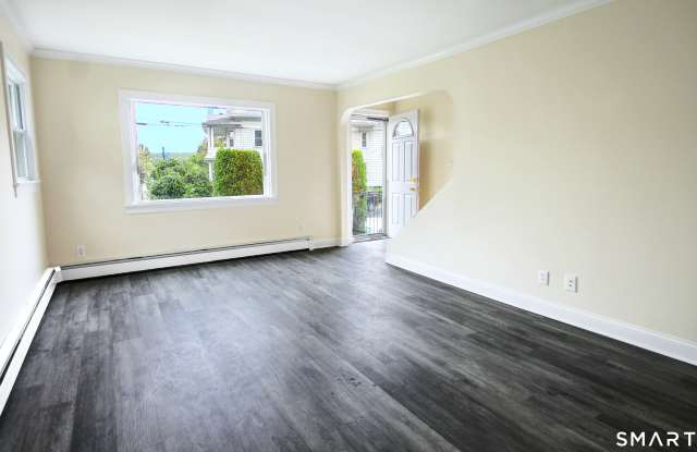 136 Hillside Avenue Gallery 3