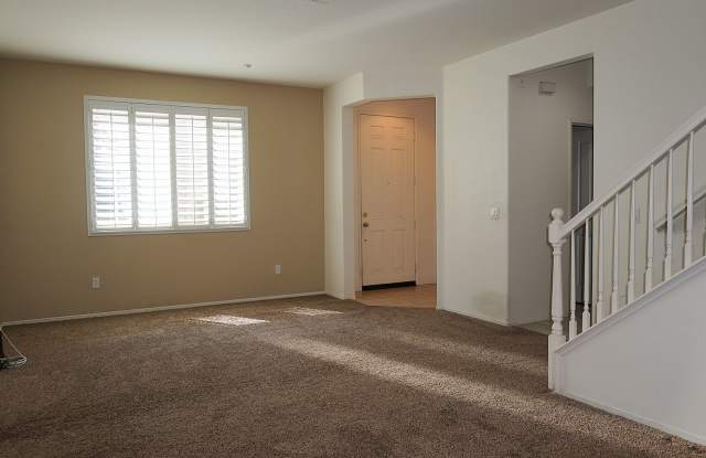 North Oaks Community - Spacious 3 Bedroom Townhome Gallery 3