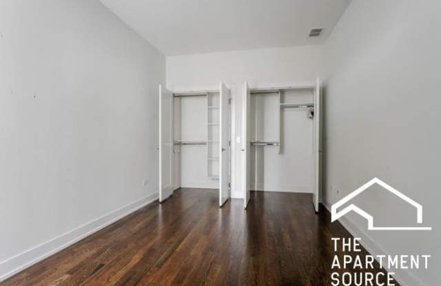 4428 North Sheridan Gallery 4