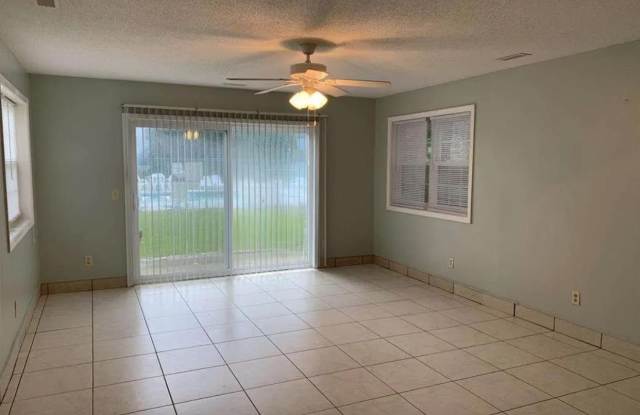 4265 Villas Dr. Gallery 2