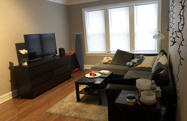 2944 N Laramie Ave photos photos