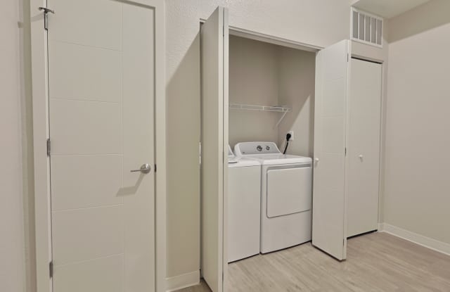 727 Poyntz Avenue, Apartment 205 Gallery 4