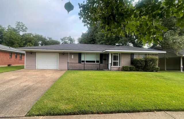 Lovely home in Broadmoor Terrace Subdivision! A Must See! photos photos