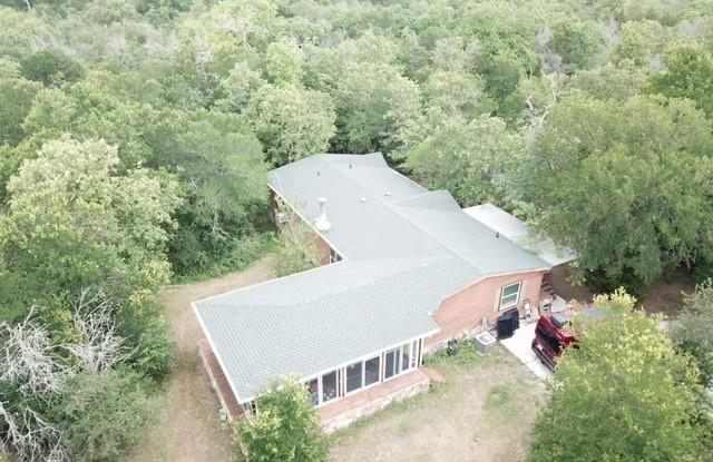 140 Shady Oaks Loop Gallery 2