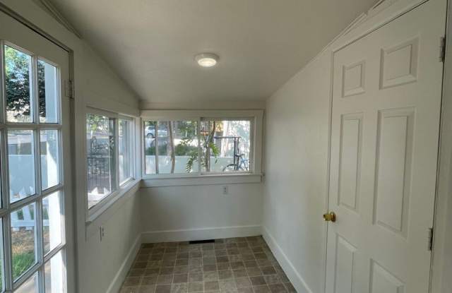2B/1B in Goss Grove! Gallery 3