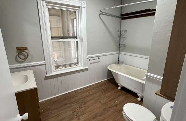 131 Peabody St Gallery 4