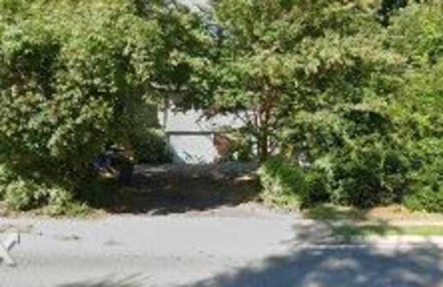 5715 Massachusetts Avenue - 5715 Massachusetts Avenue, Bethesda, MD 20816