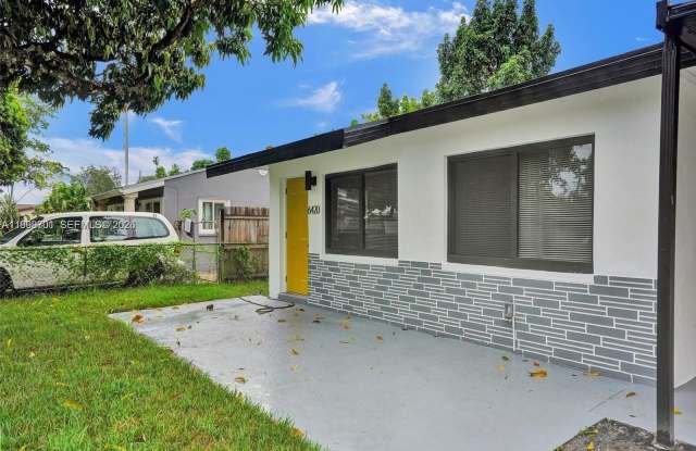 6420 SW 22nd Ct photos photos