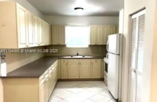 181 NW 47th photos photos