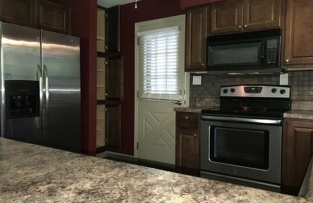 1333 Atterberry Place Gallery 3