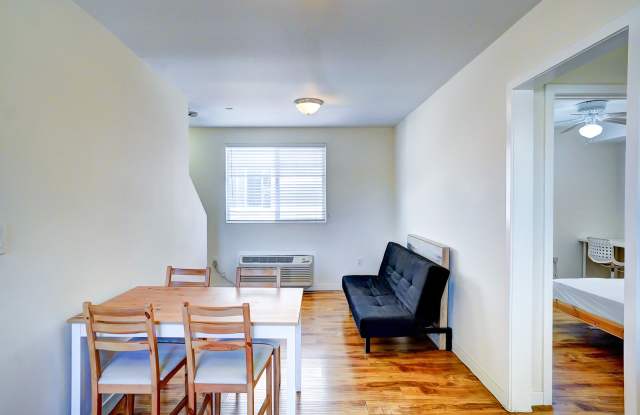 1256 West 37th Drive(1256 1/2) Gallery 2