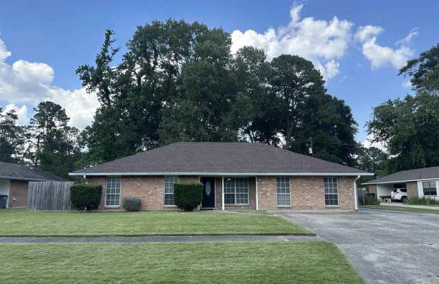 9537 Kevel Dr - 9537 Kevel Drive, Baton Rouge, LA 70810