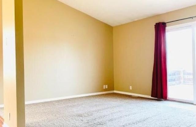 Wonderful Elkhorn Property in Quail Run Gallery 4