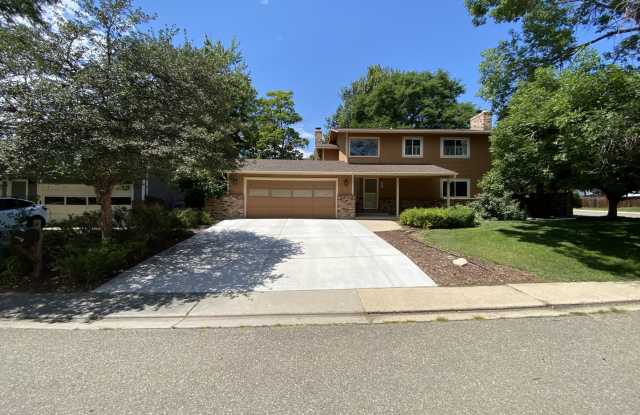 Spacious 4 bedroom Lafayette House with Great Back Yard and Patio, 2 Car Garage, 1 Block to Waneka Lake photos photos