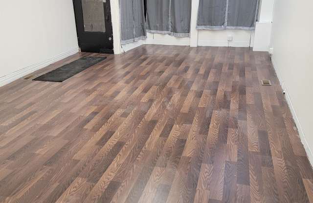 1709-1713 Clifford Ave - Store Front photos photos