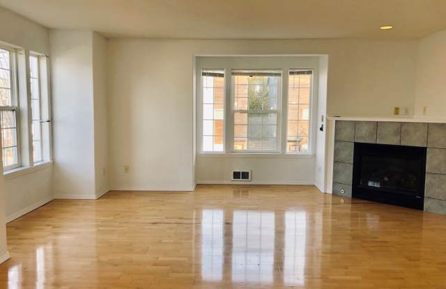 Light Filled Townhome - A Commuters Dream - Available Now - 2801 South Judkins Street, Seattle, WA 98144