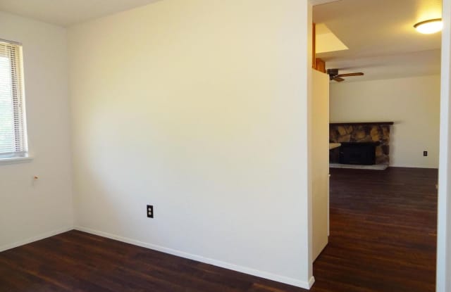 6219 N 23rd Gallery 4