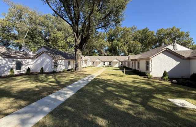 940 North Hollywood Street photos photos