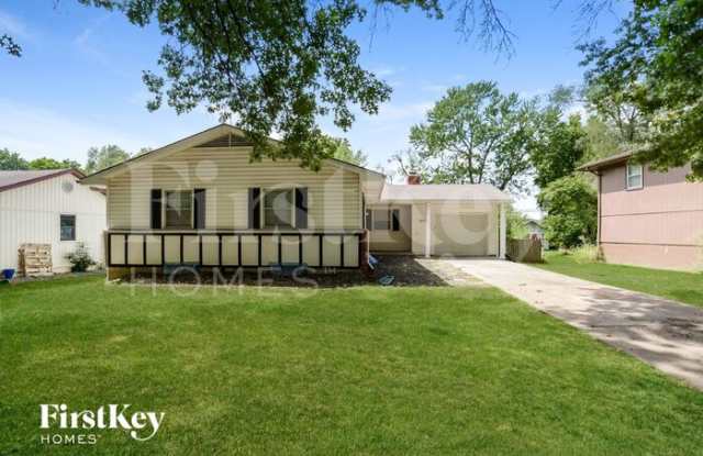 604 Southwest Williams Street - 604 Southwest Williams Street, Lee's Summit, MO 64081