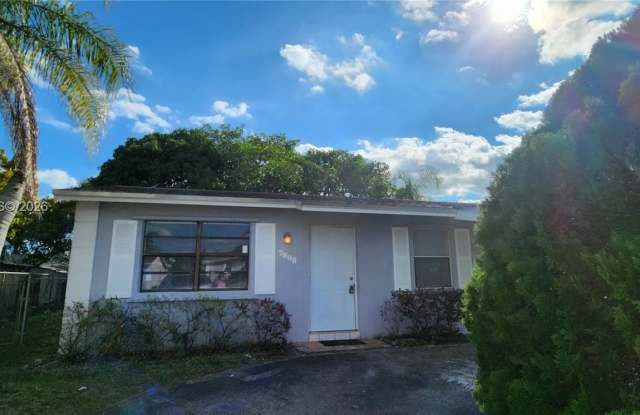 7808 SW 7th St photos photos