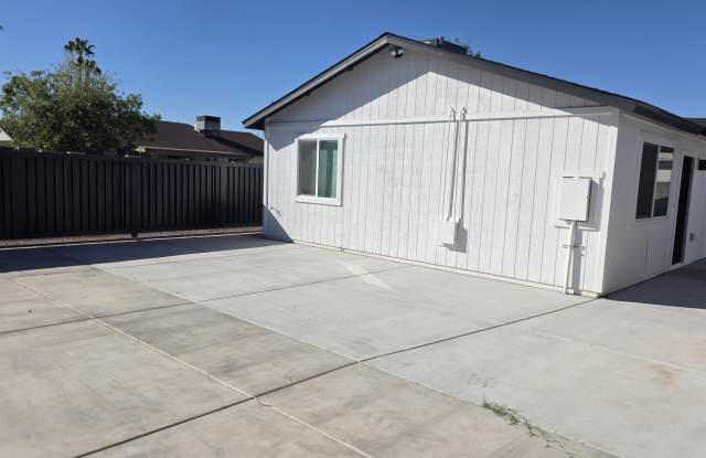 1807 West Marlboro Drive Gallery 2