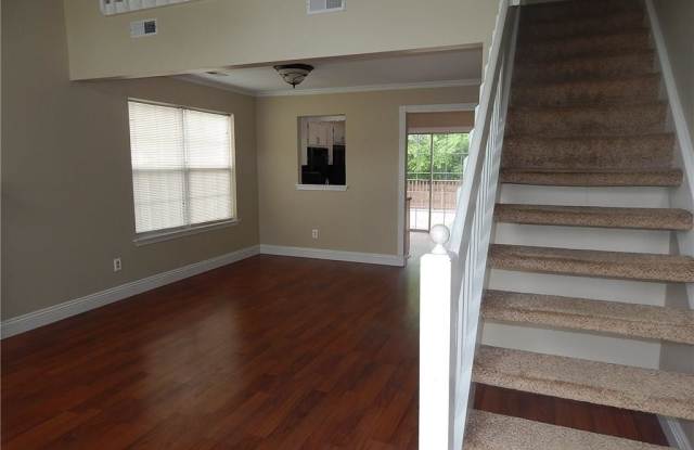 476 Charter Oak DR Gallery 3