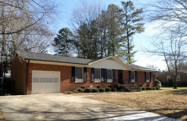 624 S Magnolia Street - 624 South Magnolia Street, Mooresville, NC 28115
