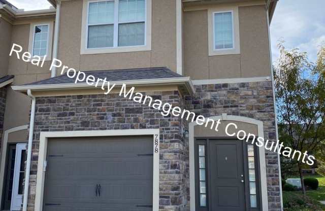 Spacious 3 Bed / 3.5 Bath in Blue Valley School District photos photos