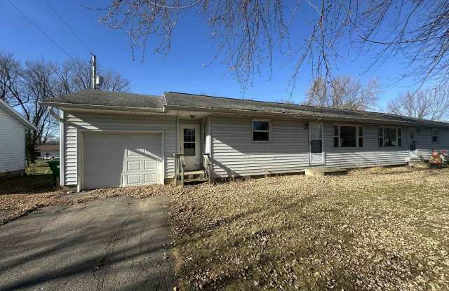 2 Bedroom Duplex - 6953 Hillcrest Avenue, Rudolph, WI 54475