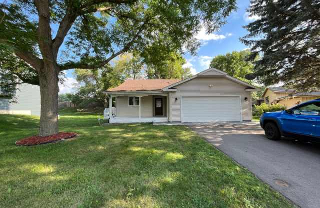 Updated Kitchen, carpet and freshly 3 bedroom / 2 bath home is right off Hwy 169 and Anderson Lakes Parkway photos photos