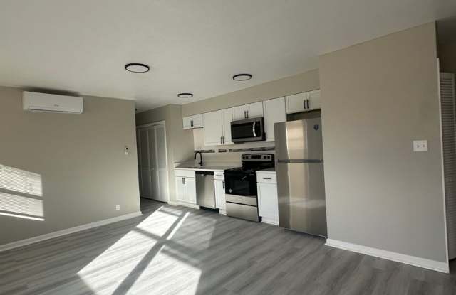 Live in Style at Bellagio East Living I: Convenient and Vibrant Community in Indianapolis photos photos